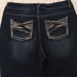 Maurice’s Capris